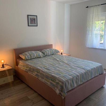 Apartman Dalija Vinkuran Buitenkant foto