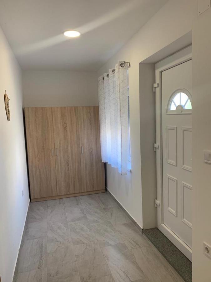 Apartman Dalija Vinkuran Buitenkant foto